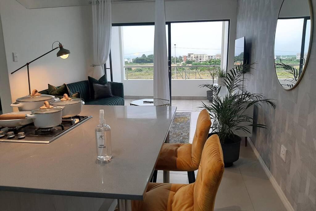 Mikeys Place On New: 2Bed2Bath No.1 With Free Wifinetflix Midrand Dış mekan fotoğraf